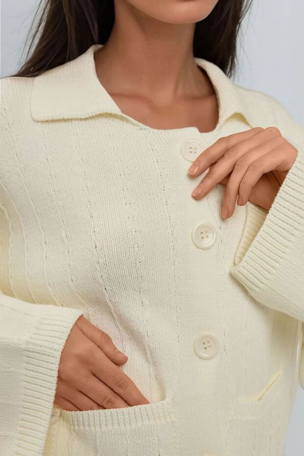 Dokulu Düğmeli Triko Hırka - 3