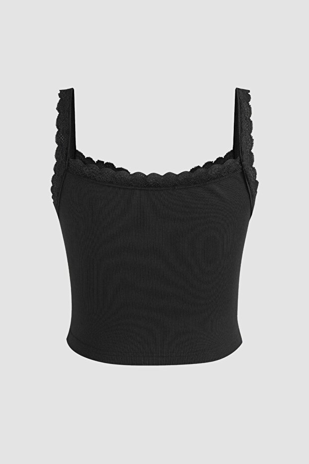 Dantel Detaylı Kısa Üst - 2