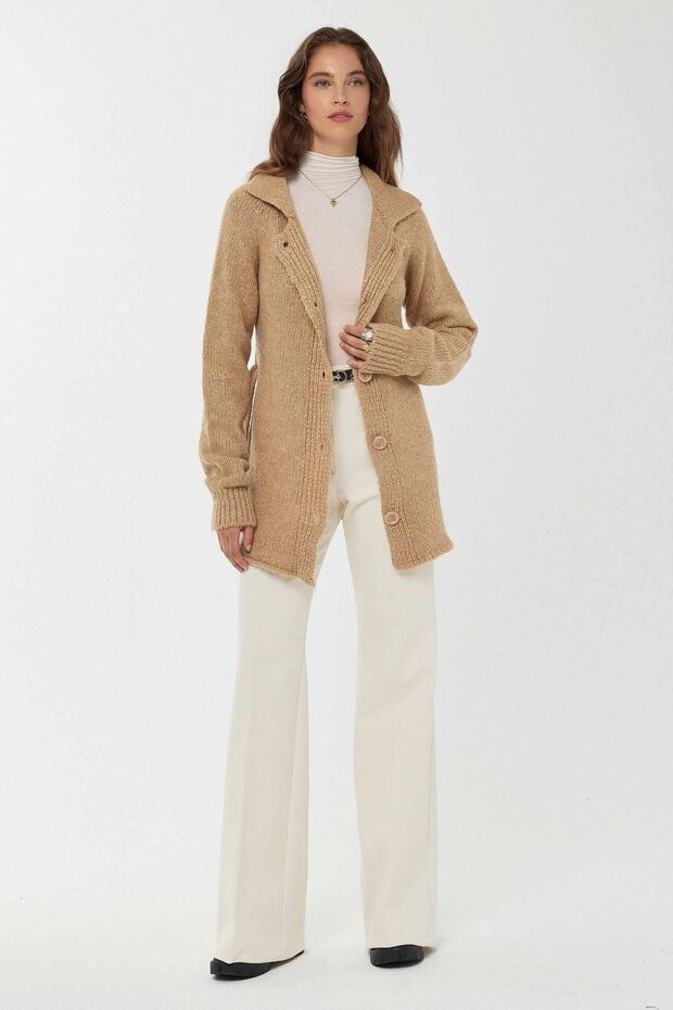 Buttoned Knitted Cardigan - 1