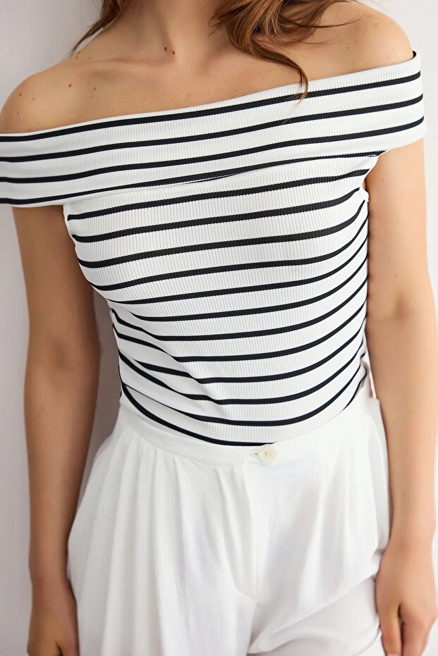 Şeritli Askısız Üst - 5