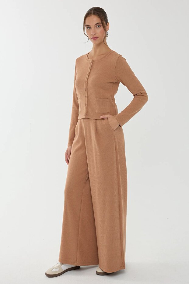 Düğmeli Örme Hırka - 3