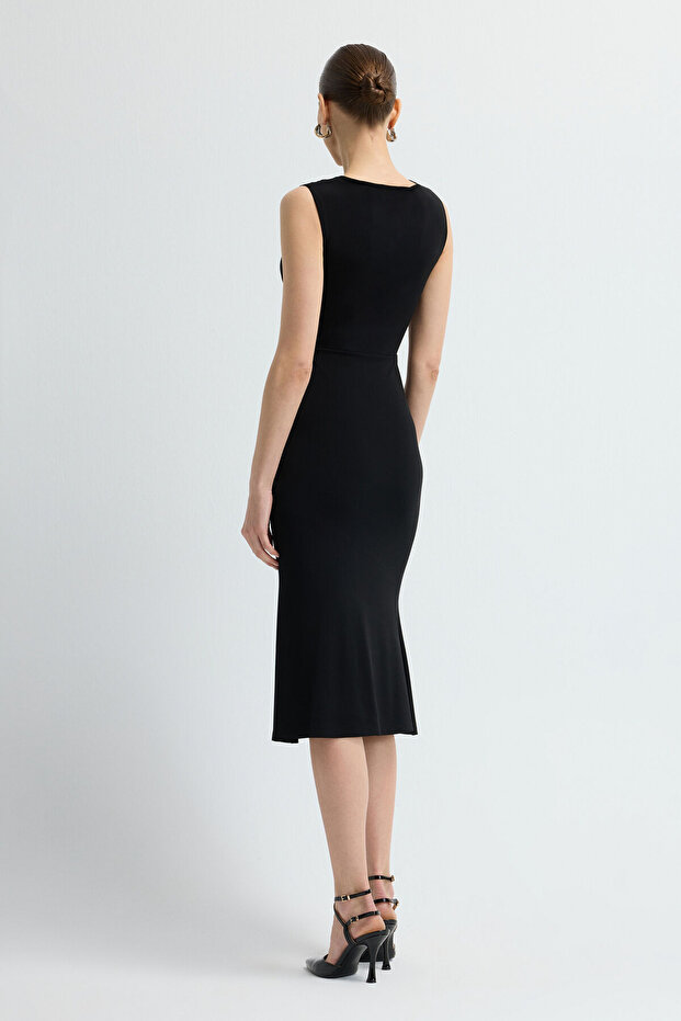 Büzgü Detaylı Midi Örme Elbise - 5