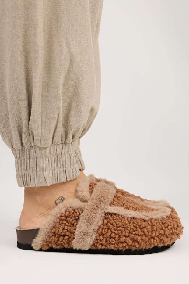 Pelini Women's Teddy Flat Slippers Tan Slippers