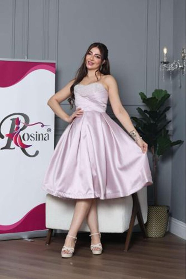 فستان سهرة ميدي