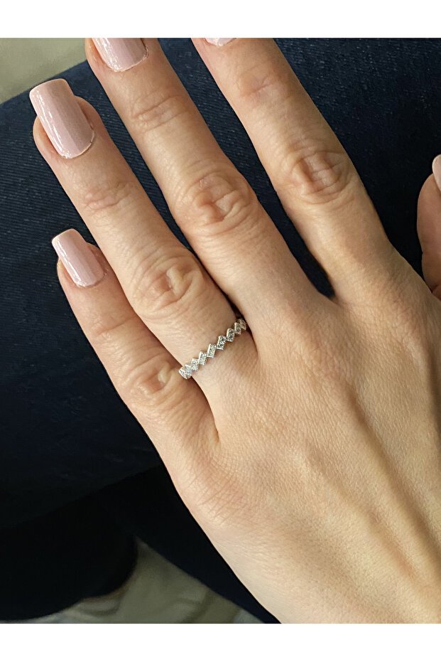 خاتم بسيط مرصع بالحجر على شكل متعرج - 1