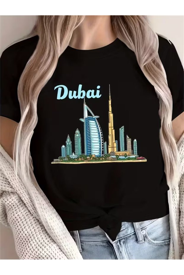 تي شيرت دبي مطبوع بأكمام قصيرة