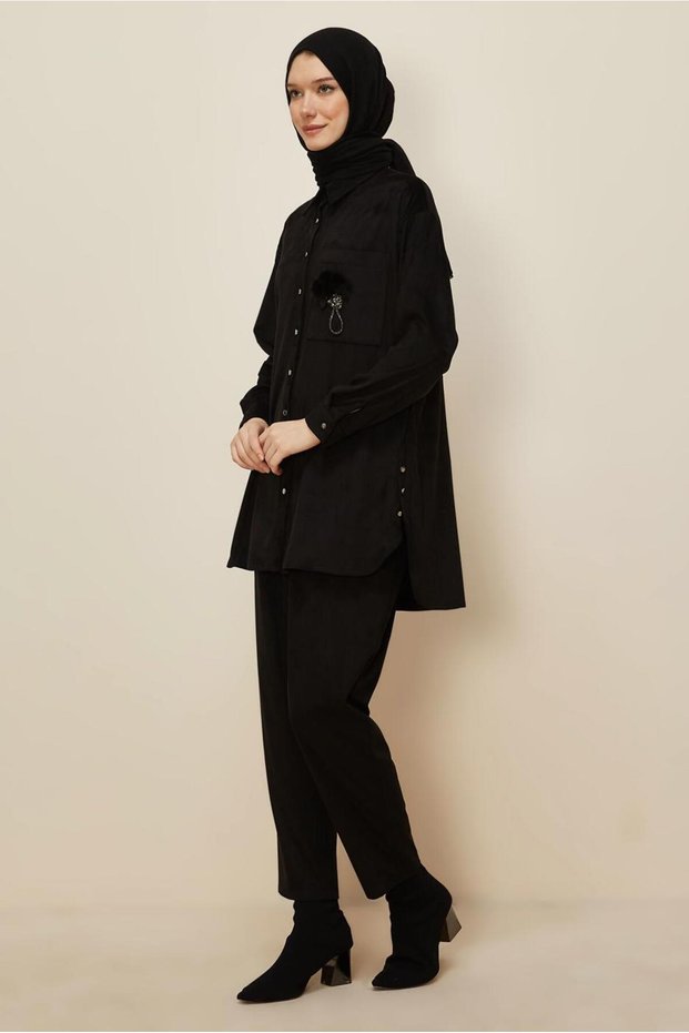 Suede Suit with Pants 46130