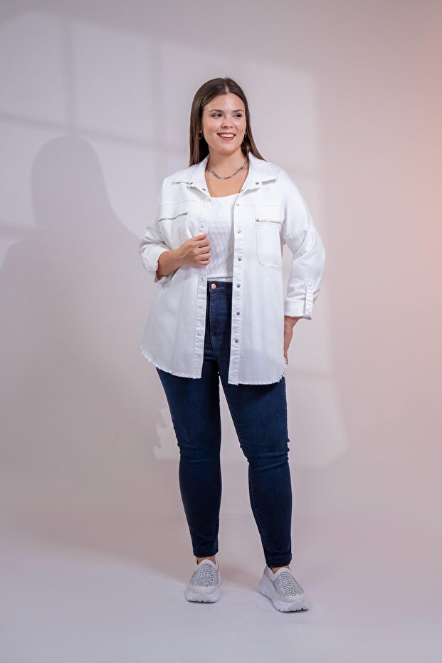 Plus Size Women's Pocket Zipper Shirt White