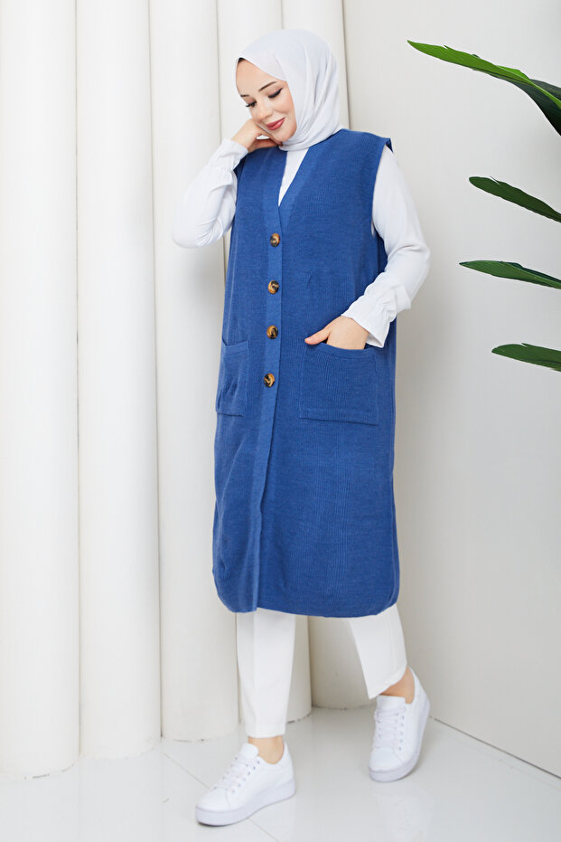Women's Pocketed Button Closure Knitwear Vest