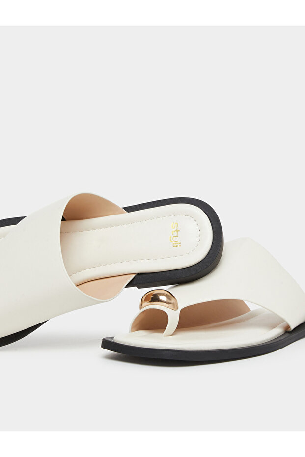 Solid Toe Post Flat Sandals - 3