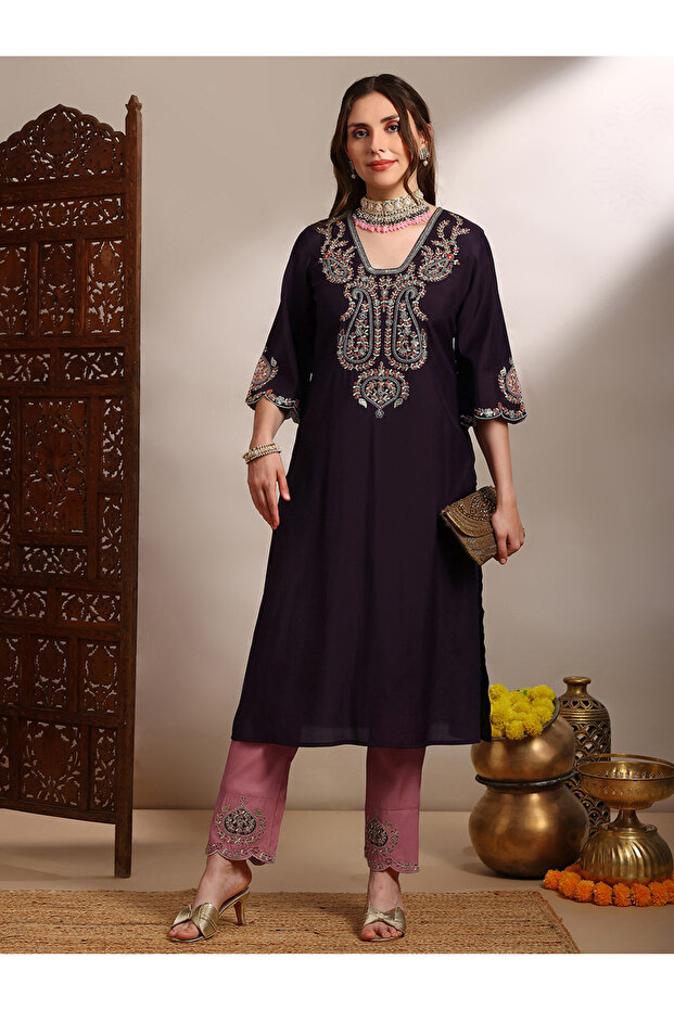 Women Purple Zari Embroidered Kurta with Pants Set