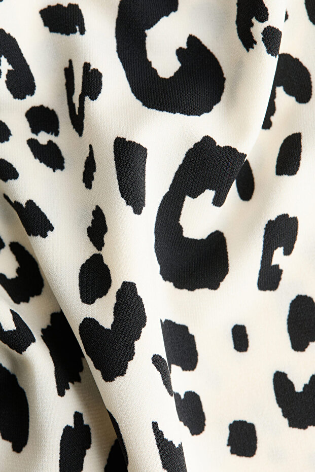 Tek Omuzlu ve Drapeli Üst - 2