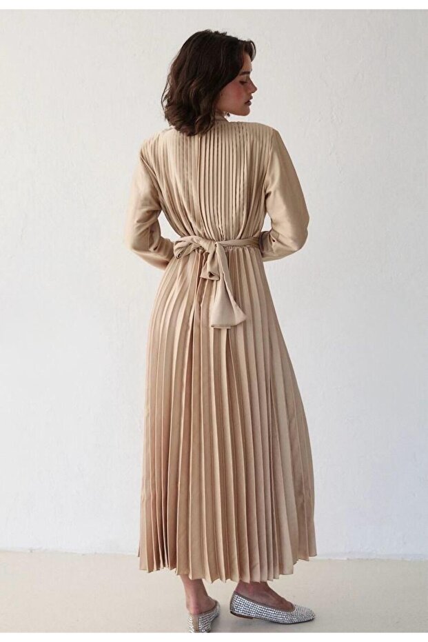 PİLİSELİ ELBİSE - 2