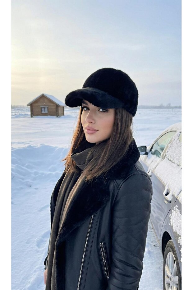 قبعة شتوية من القطيفة ذات شكل بسيط - 2