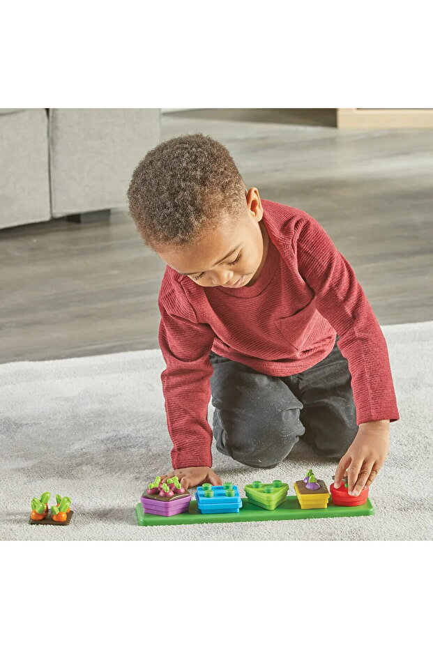 Sorting, matching & having fun - In the garden - 4