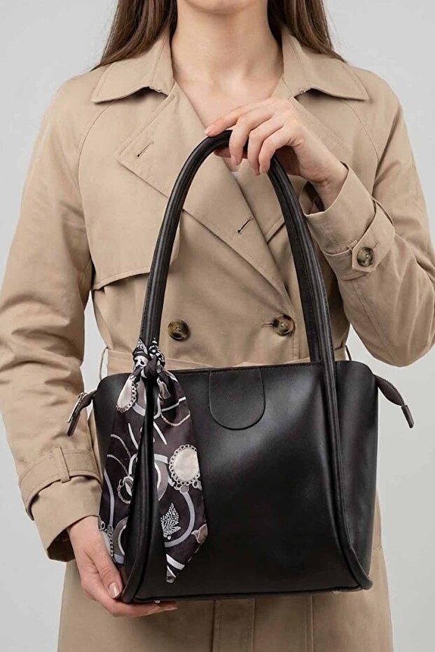 Women's Scarf Faux Leather Shoulder and Hand Bag Dimensions 22X18X11 cm