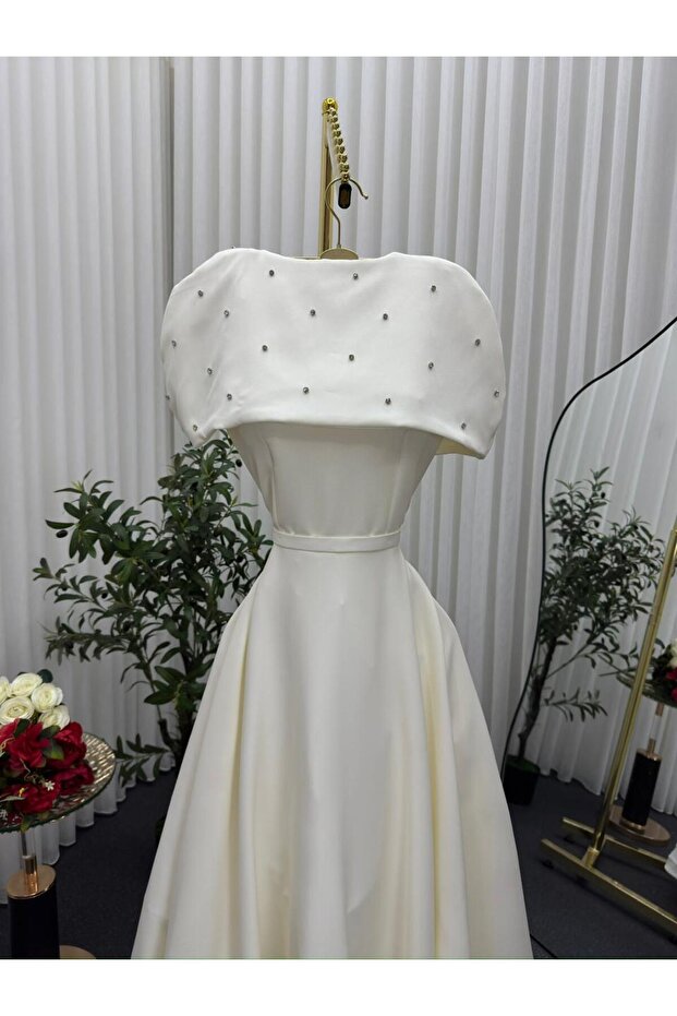 فستان اف وايت للعيد - 7