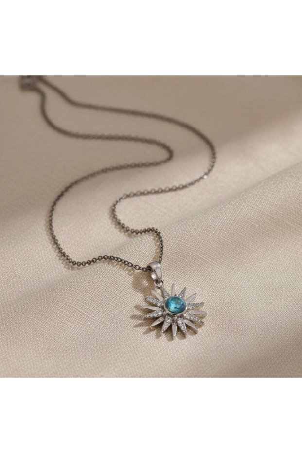 Vintage Retro Look Blue Polar Star Necklace with Steel Chain