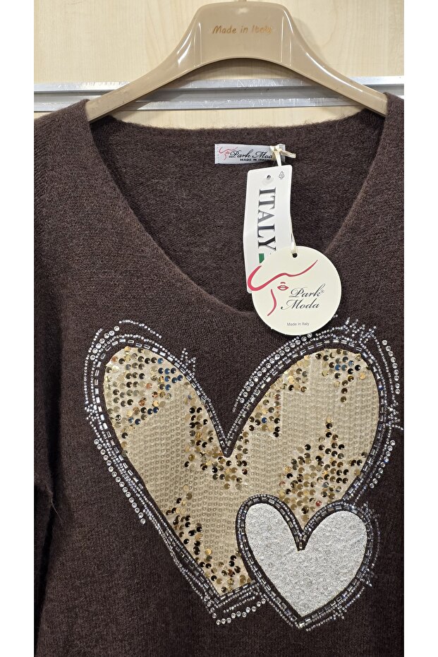 سترة من صوف الألبكا بنمط قلب مزينة بالترتر - 3