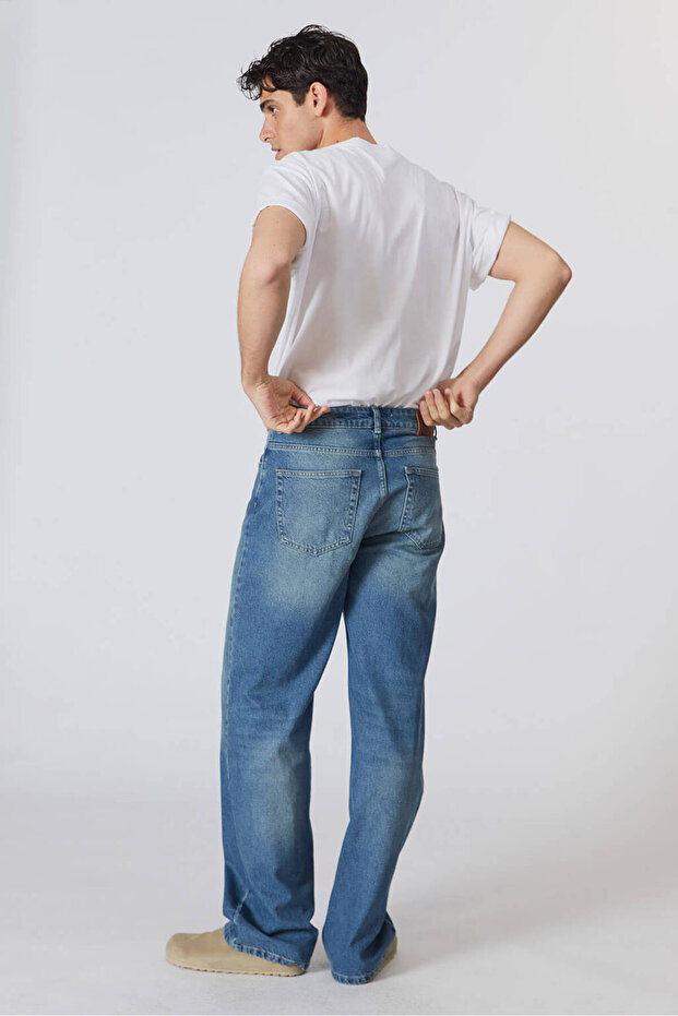Straight Loose Jean - 5