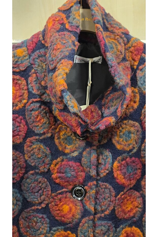 معطف من اللباد بأزرار - 3