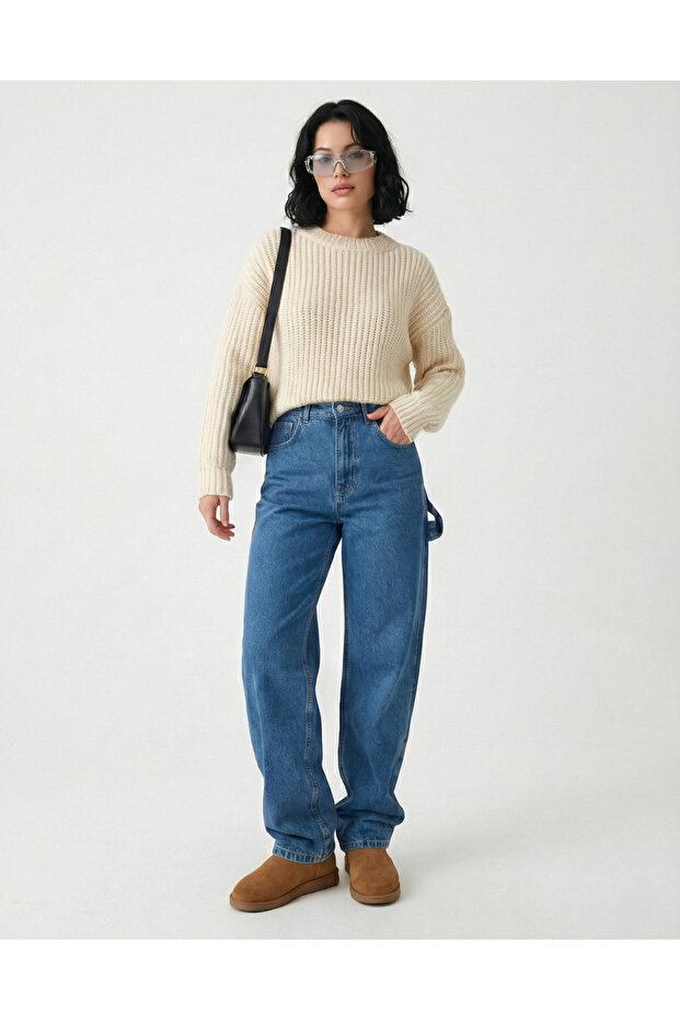 Blue Baggy Jeans with Belt and Epaulet Buckle