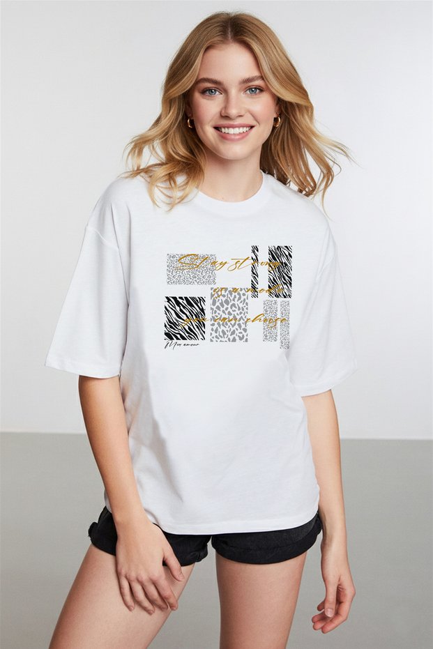 Women's Zebra and Leopard Detailed Crew Neck White T-Shirt