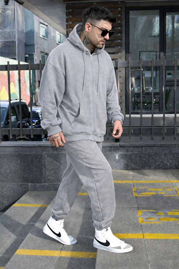 طقم كارديجان رجالي شتوي سميك بثلاثة خيوط، بدون طباعة، سادة اللون - 3