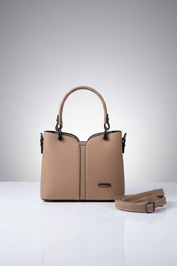 Women's Hand and Shoulder Bag - 18X22X10 cm Compact and Stylish Design