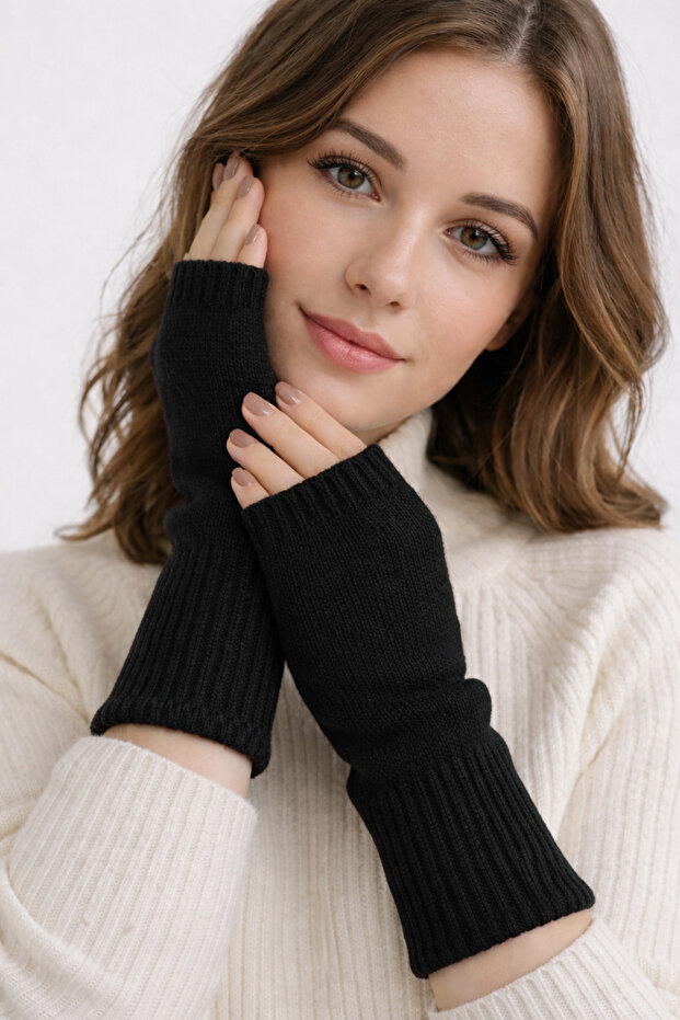 Women's 1 Pair of Winter Fingerless Knit Gloves – Short Model with Soft Texture