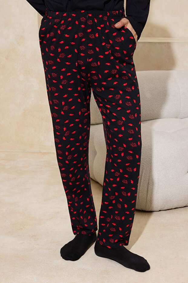 Siyah Regular Kesim Biber Baskılı Pamuklu Cep Detaylı Uzun Örme Pijama Takımı TMNAW26PT00044 - 3