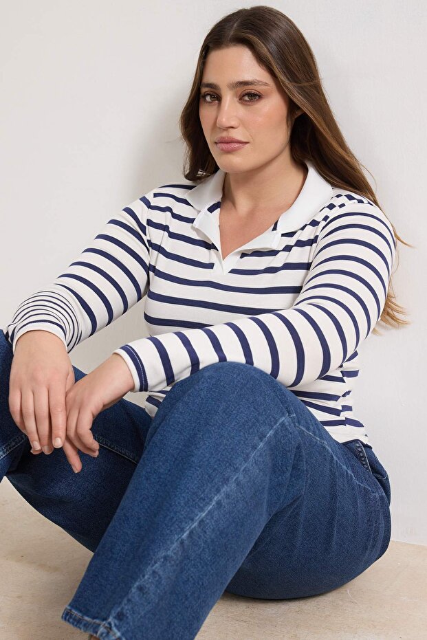 Lacivert Polo Yaka Çizgili Crop Boy Örme Büyük Beden Bluz TBBAW26AF00109 - 2