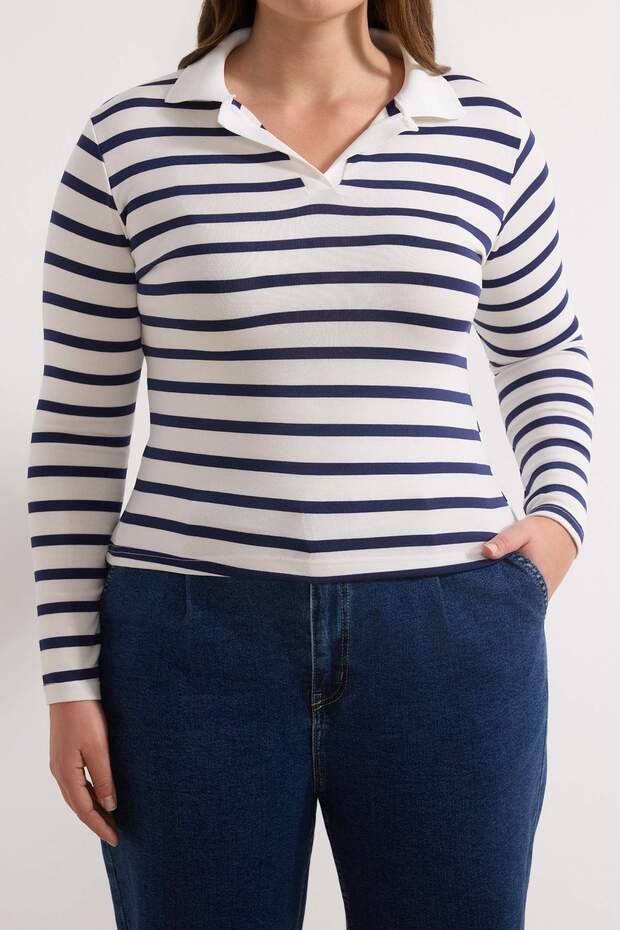 Lacivert Polo Yaka Çizgili Crop Boy Örme Büyük Beden Bluz TBBAW26AF00109 - 3