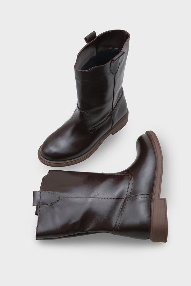 Emmye Kadın Bot - 5