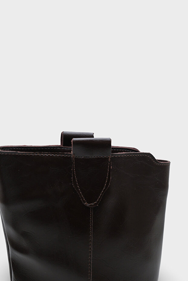 Emmye Kadın Bot - 4