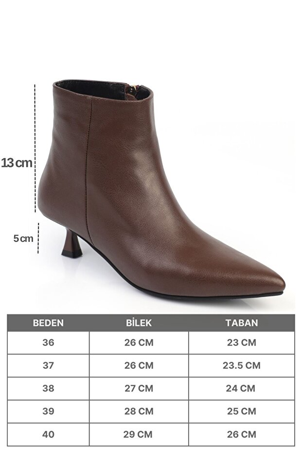 Essie Kadın Bot - 7