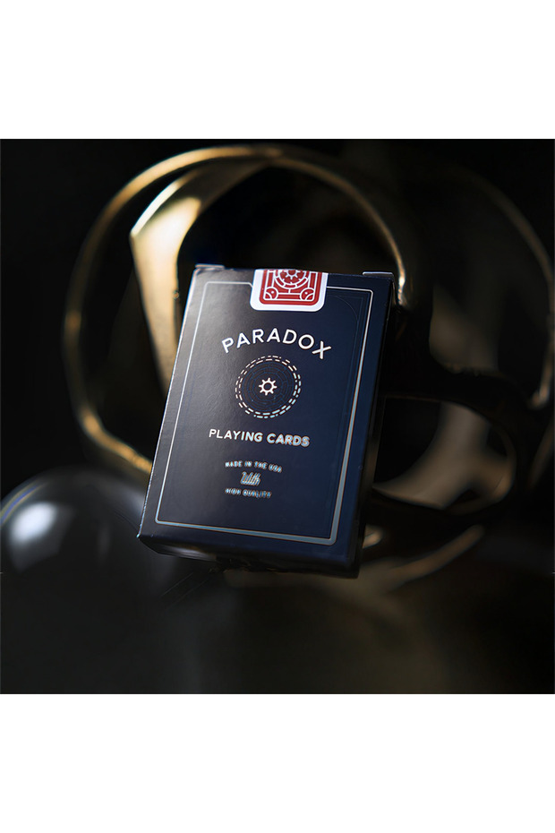 بطاقة لعبة المفارقة - 1