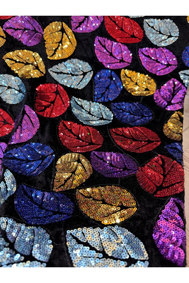 Payet İşlemeli Kadife - 2