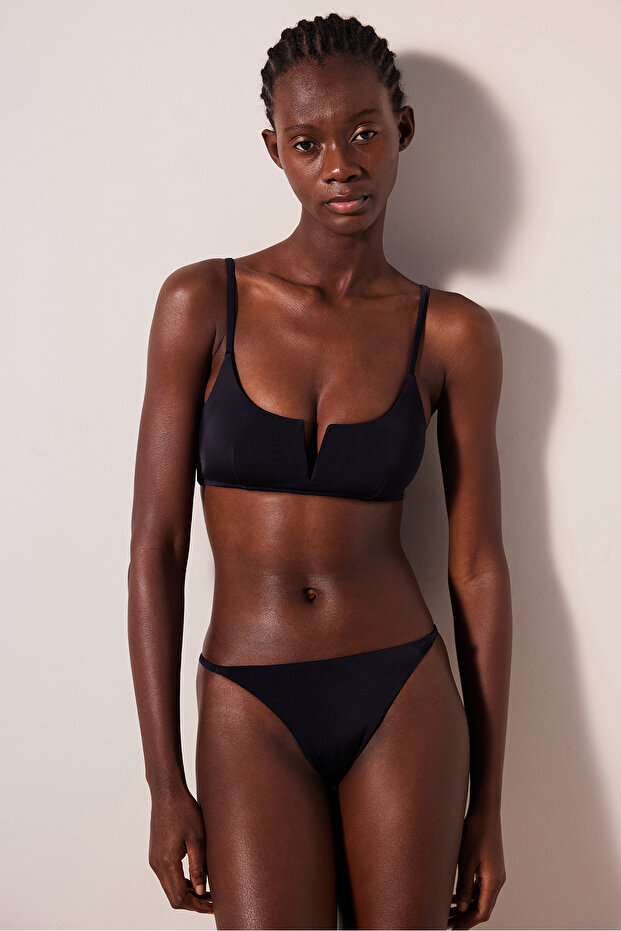 Basic V Siyah Bikini Üstü - 3