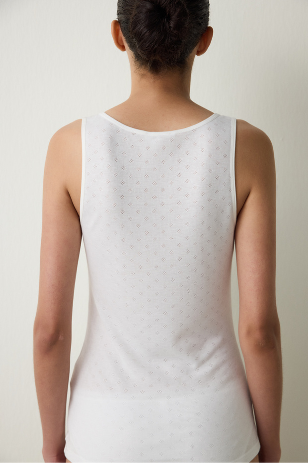 قميص داخلي حراري أبيض بفيونكة أمامية وحزام سميك - 4