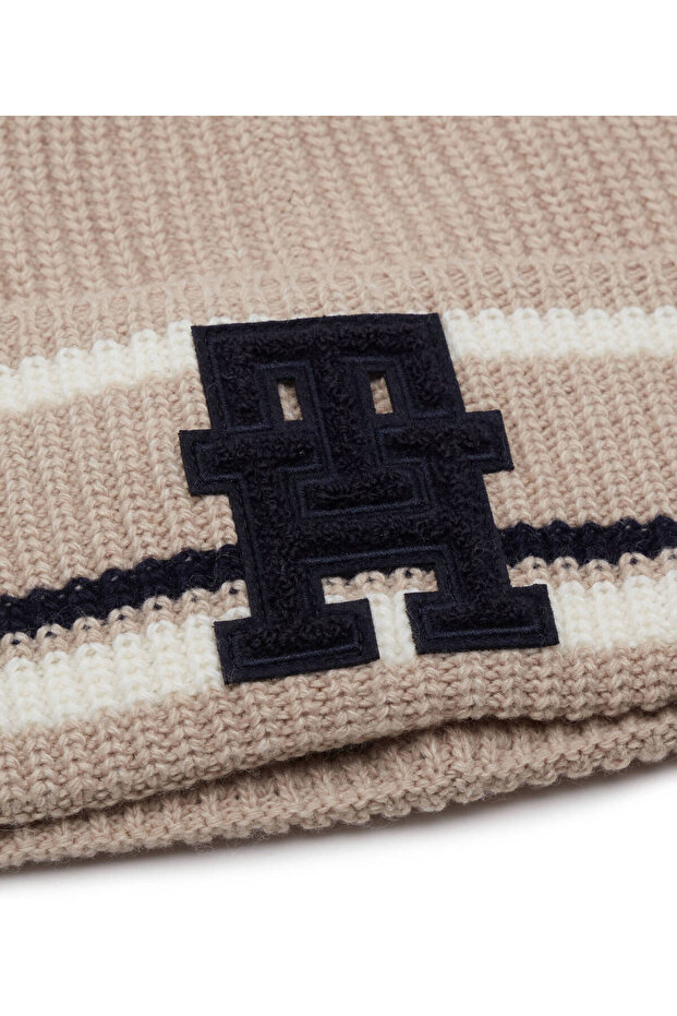 Th Monogram Beanie - 1