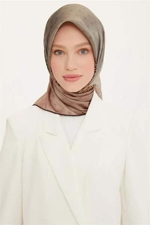 Nostalgia Series Sura Silk Scarf 8113-33