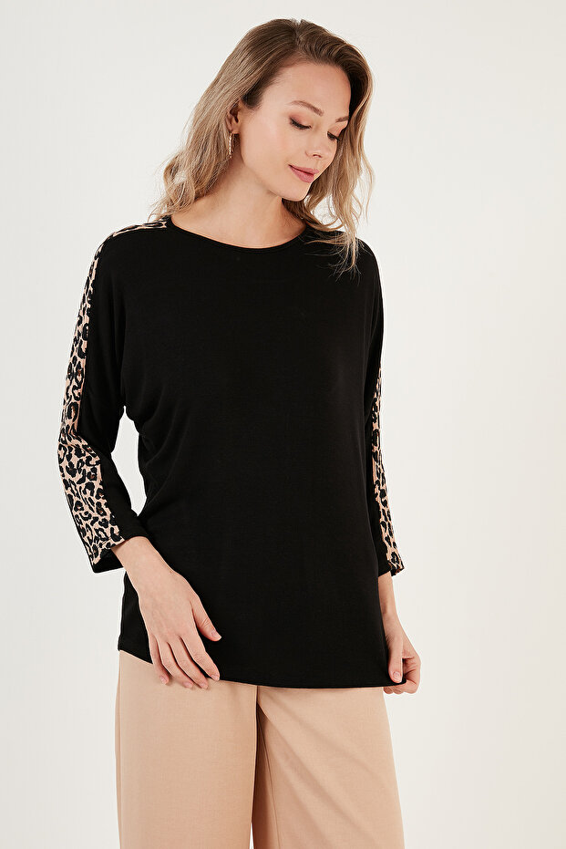 بلوزة بياقة دائرية وأكمام بنقشة الفهد BLUZ 5863809 - 4