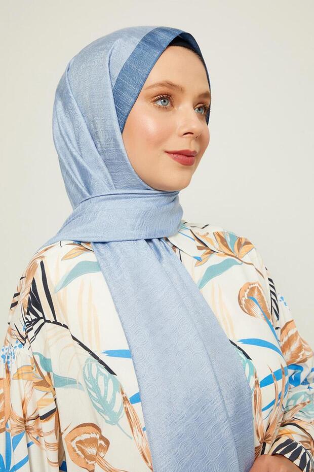 Ice Blue Ring Pattern Monogram Shawl - 2
