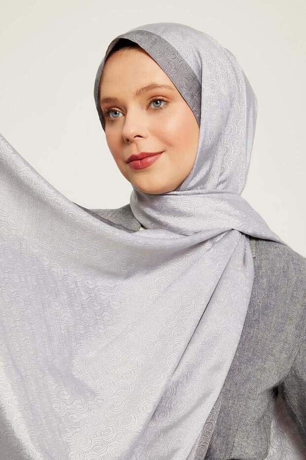 Silver Ring Pattern Monogram Shawl - 2