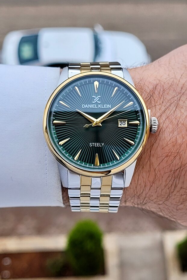 Gold Metallic Green Color 2 Year Warranty Stainless Full Steel Case Men's Wristwatch