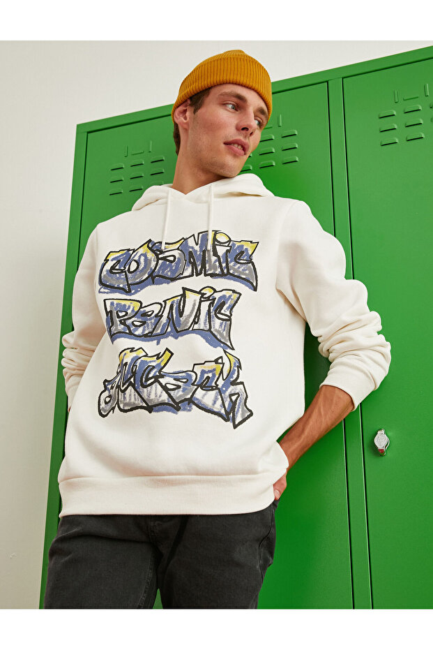 Graffiti Printed Sweatshirt Raised Hooded