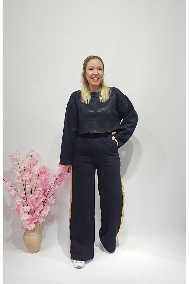 New Season Black Leaf Crop Sweatshirt - Trousers Tracksuit Bottom Top Set
