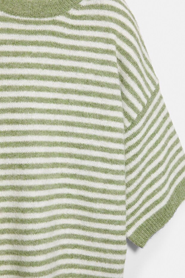 Kısa kollu salaş süveter - 7