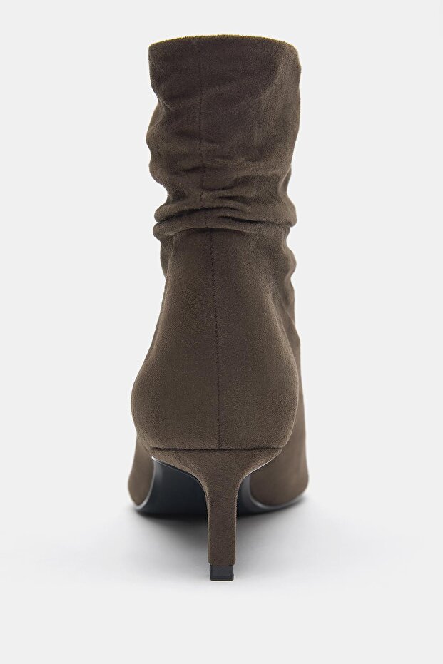 Büzgülü topuklu bot - 5